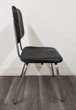 Load image into Gallery viewer, 18&quot; Wenger Music Posture Student Chair, Black (RF)
