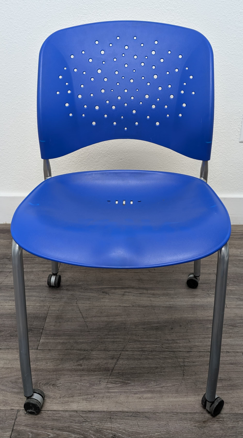 18 inch Student Chair, Blue, Rollers (RF)