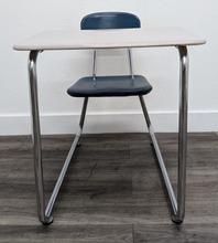 Load image into Gallery viewer, KI Ivy League Combo Desk, Hunter Green Hard Plastic Seat, Gray Spectrum Hard Plastic Top, No Basket, Sled Base (RF)
