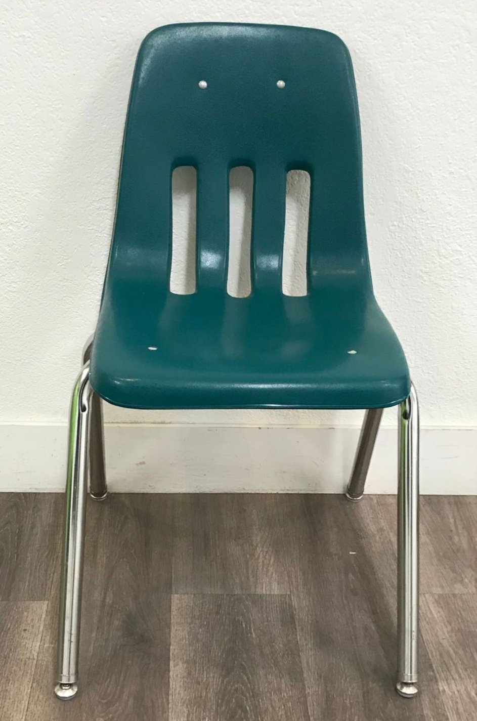18 inch Virco 9000 Series Student Chair - Green (RF)