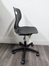 Load image into Gallery viewer, 18 inch USA Capitol Adjustable Rolling Chair, Custers, Black (RF)
