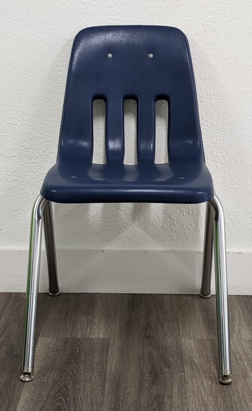 18 inch Virco 9000 Series Student Chair - Navy Blue (RF)